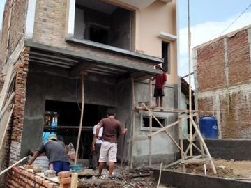 Rumah 2 lantai harga terjangkau bisa KPR