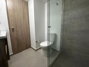 apartamento en arriendo en las flores. Cod A218635
