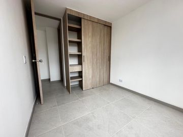 apartamento en arriendo en las flores. Cod A218635