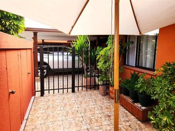 Casa en Venta en Avda. La Hacienda Macul