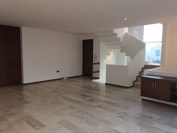 espectacular casa en venta en Lomas de Angelópolis