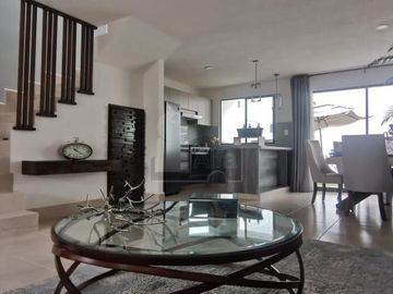 Casa en Venta en  Fracc. Bosques El Dorado Elite, León, Gto  Modelo Maple