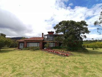 casa campestre en venta en la calera. Cod V11985