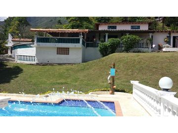 VENTA FINCA EN COPACABANA