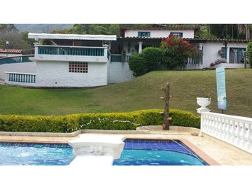 VENTA FINCA EN COPACABANA