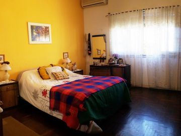 PH 2 ambientes en 1 piso con cocina comedor Amplio