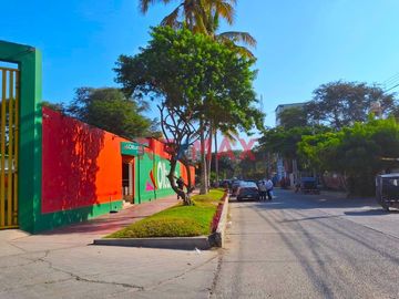 ✨¡Oportunidad única en Piura!✨

Descubre la Casa Dúplex perfecta para tú 💰 negocio y tú familia. 👨‍👨‍👧‍👧 ya que podrás destinar el primer nivel 📐 23