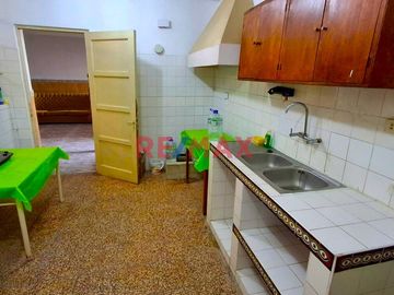 ✨¡Oportunidad única en Piura!✨

Descubre la Casa Dúplex perfecta para tú 💰 negocio y tú familia. 👨‍👨‍👧‍👧 ya que podrás destinar el primer nivel 📐 23
