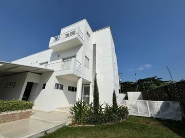 casa en venta en cañasgordas. Cod V3634
