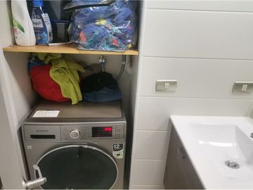 Metro Parque Almagro, 2 dormitorios, 2 baños