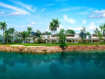 Casa con alberca privada en residencial con campo de golf y casa club con amenid