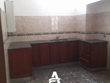 Casa 3 dormitorios, patio y asador ubicado en zona centro calle Buenos Aires oportunidad para comprar