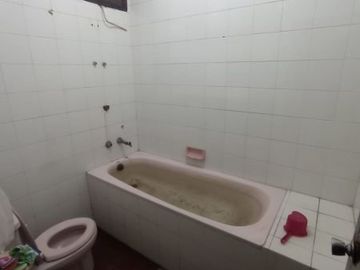 Rumah Dijual & Disewakan Lokasi di Rungkut Mapan Barat, Surabaya