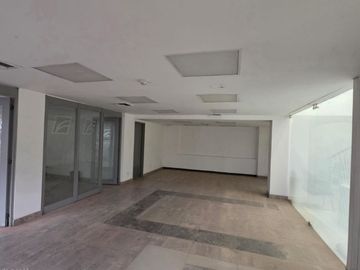 oficina en arriendo en versalles. Cod A9190706