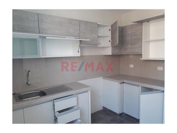 🌟 ¡Descubre tu nuevo hogar en Chiclayo! 🌟

Te presentamos un exclusivo departamento flat situado en la privilegiada dirección de Simón Bolívar 616,