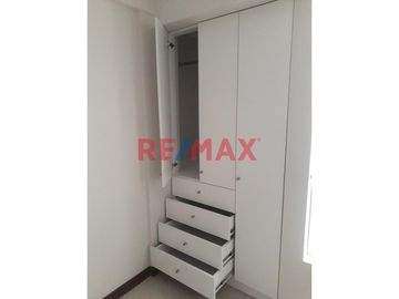 🌟 ¡Descubre tu nuevo hogar en Chiclayo! 🌟

Te presentamos un exclusivo departamento flat situado en la privilegiada dirección de Simón Bolívar 616,