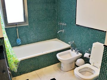 Casa 6 ambientes con cine - San Fernando