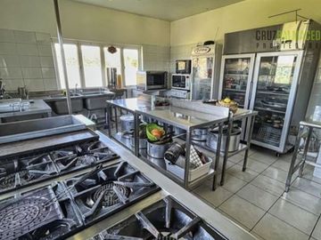 Local Comercial en Venta en Ruta 5 sur, cruce a Fresia