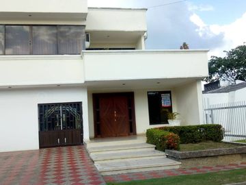 CASA EN VENTA BARRIO LA CASTELLANA |5078