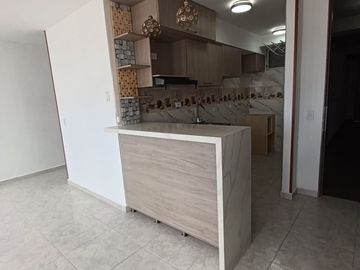 apartamento en arriendo en comuneros. Cod A127345