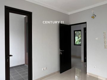 Rumah Brandnew 2 Lantai Dalam Cluster One Gate Alana Serpong