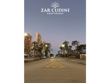 VENTA PINAMAR CENTRO DEPARTAMENTO 3 AMBIENTES