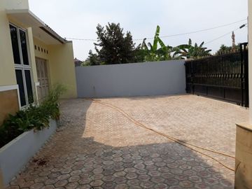 Rumah Mewah Cibubur Depok Luas Tanah 600 m2 + Kolam Renang
