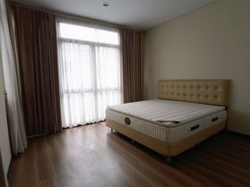 Dijual Rumah Mewah Lancewood Boulevard Navapark BSD City, Special jarang ada