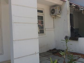 RUMAH Besar 1 Lantai Disewakan di Citraland Depan