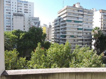 VENTA - 3 dormitorios y Dependencia - Cochera - Bv Oroño esquina Córdoba