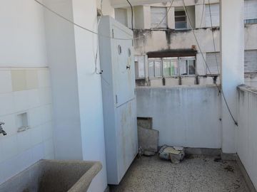 VENTA - 3 dormitorios y Dependencia - Cochera - Bv Oroño esquina Córdoba