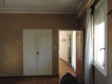 VENTA - 3 dormitorios y Dependencia - Cochera - Bv Oroño esquina Córdoba