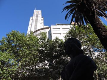 VENTA - 3 dormitorios y Dependencia - Cochera - Bv Oroño esquina Córdoba