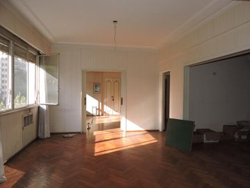 VENTA - 3 dormitorios y Dependencia - Cochera - Bv Oroño esquina Córdoba