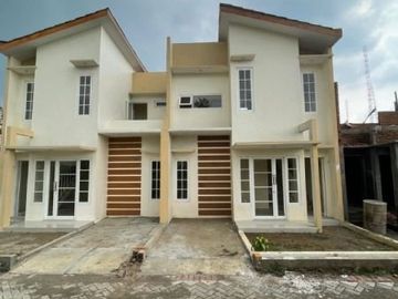 Rumah Murah 2 Lantai Dekat Pintu Tol Malang Surabaya