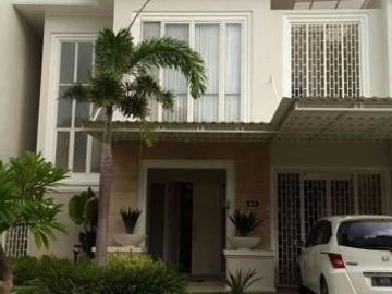 Rumah Pakuwon City-Long Beach Full Renov Row ajalan lebar 3mobil