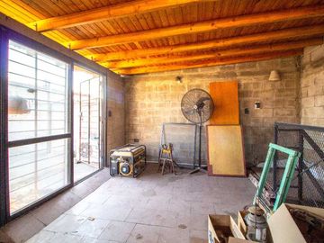 Departamento Tipo Casa en venta en Sarandi Oeste