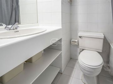 Departamento en venta de 4 dorm. en Vitacura