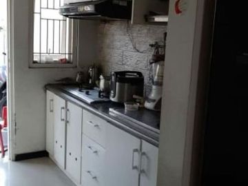 Rumah Taman Rivera regency - Rungkut, cantik siap huni BONUS 2AC
