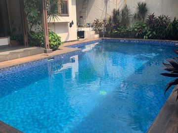 Diisewa Rumah Hook Luas  Di Lokasi Premium Di Pondok Indah