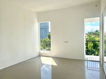 BUC RUMAH SIAP HUNI 4 KAMAR BONUS AC HARGA DISKON