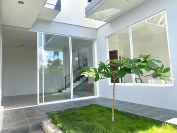 BUC RUMAH SIAP HUNI 4 KAMAR BONUS AC HARGA DISKON