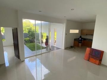 BUC RUMAH SIAP HUNI 4 KAMAR BONUS AC HARGA DISKON