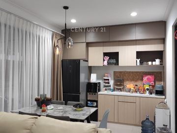 Rumah Dijual Cepat 2 Lantai Full Furnished Cluster Georgia PIK 2