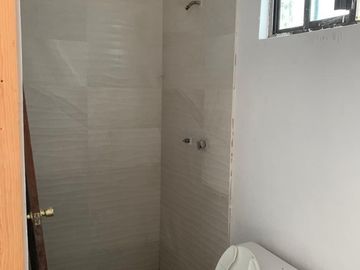 CASA EN VENTA CUMBRES 2SECTOR