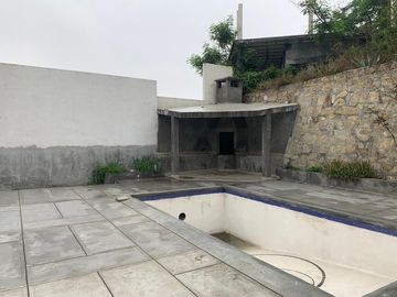 CASA EN VENTA CUMBRES 2SECTOR
