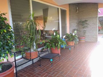 Casa Sola en Jardines de Delicias Cuernavaca - ROVA-10-Cs