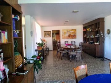 Casa Sola en Jardines de Delicias Cuernavaca - ROVA-10-Cs