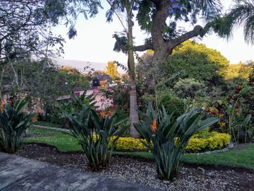 Casa Sola en Jardines de Delicias Cuernavaca - ROVA-10-Cs
