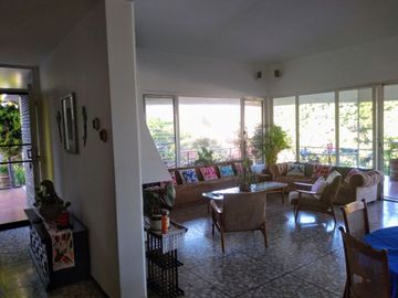 Casa Sola en Jardines de Delicias Cuernavaca - ROVA-10-Cs
